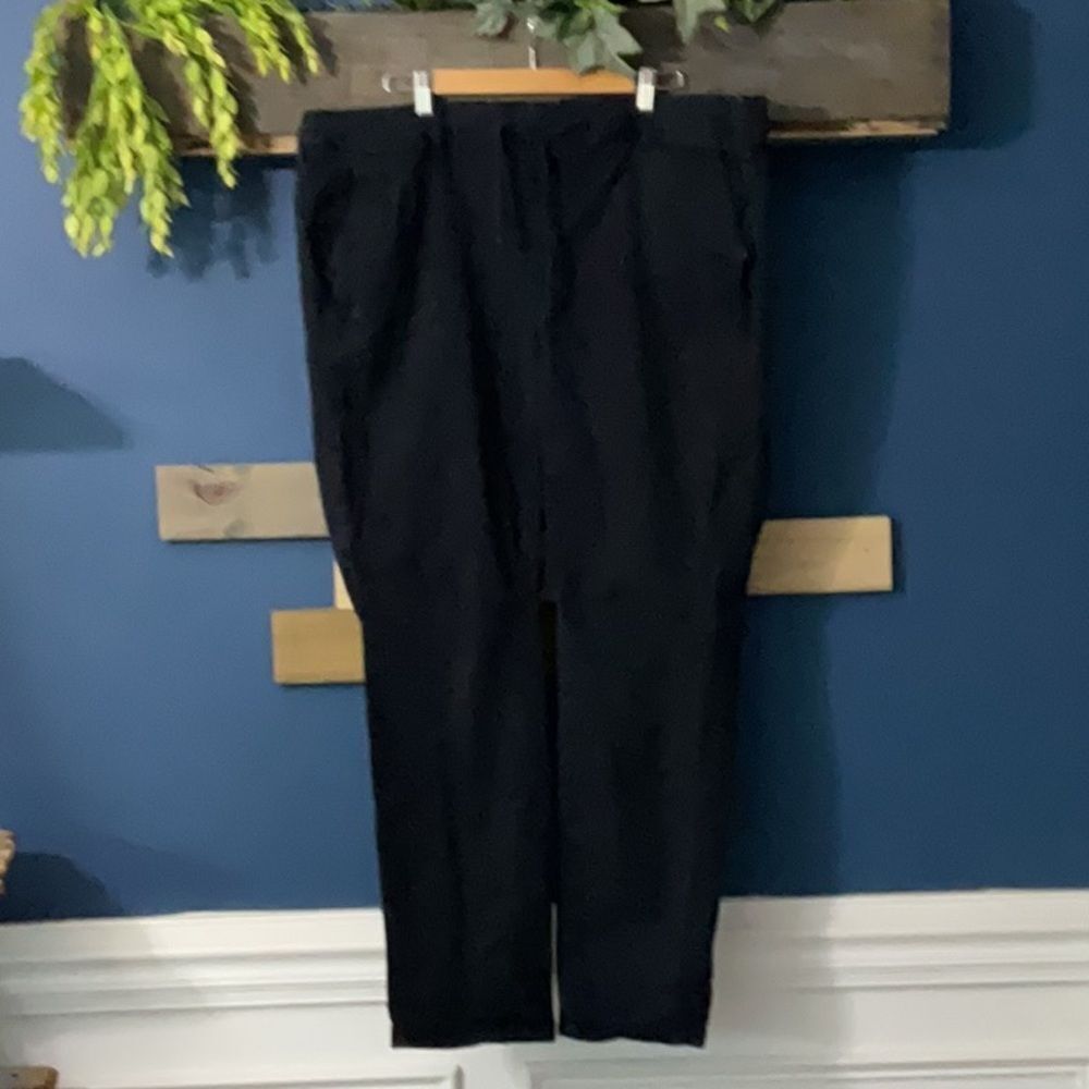 Torrid Feel the Fit Pull On‎ Black Drawstring Size3T